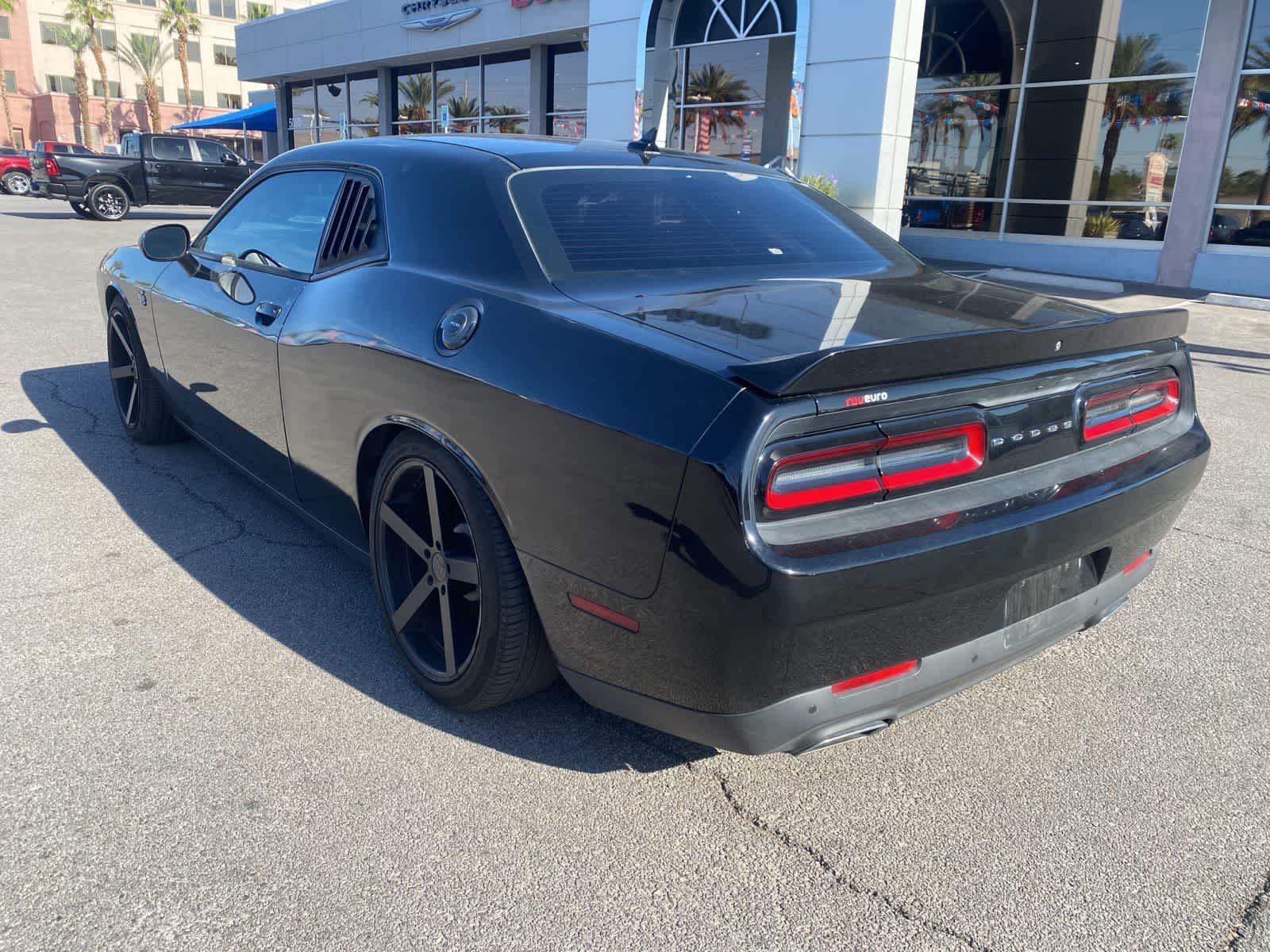 Thumbnail: 2015 Dodge Challenger - 9