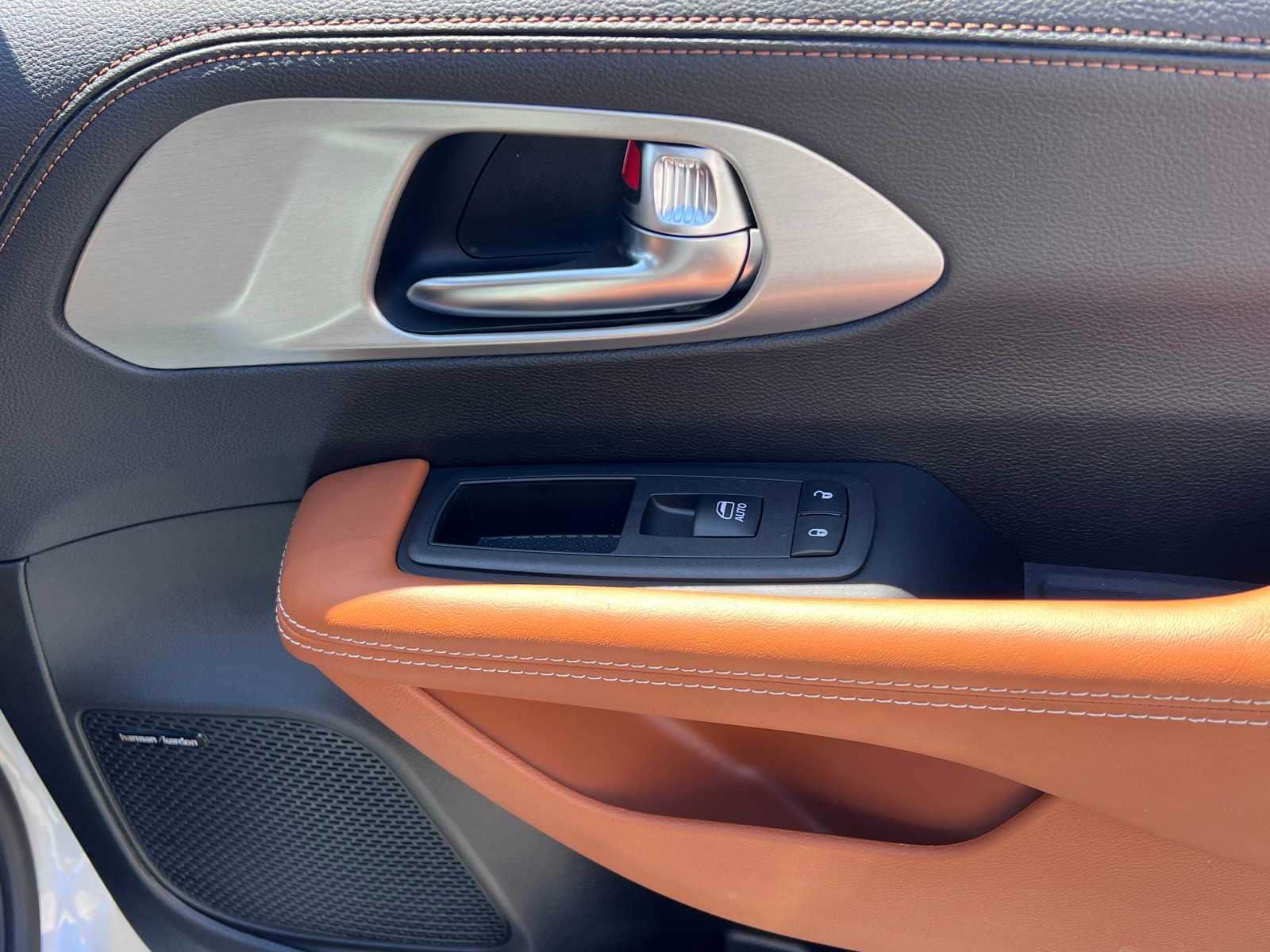 Thumbnail: 2026 Chrysler Pacifica - 30