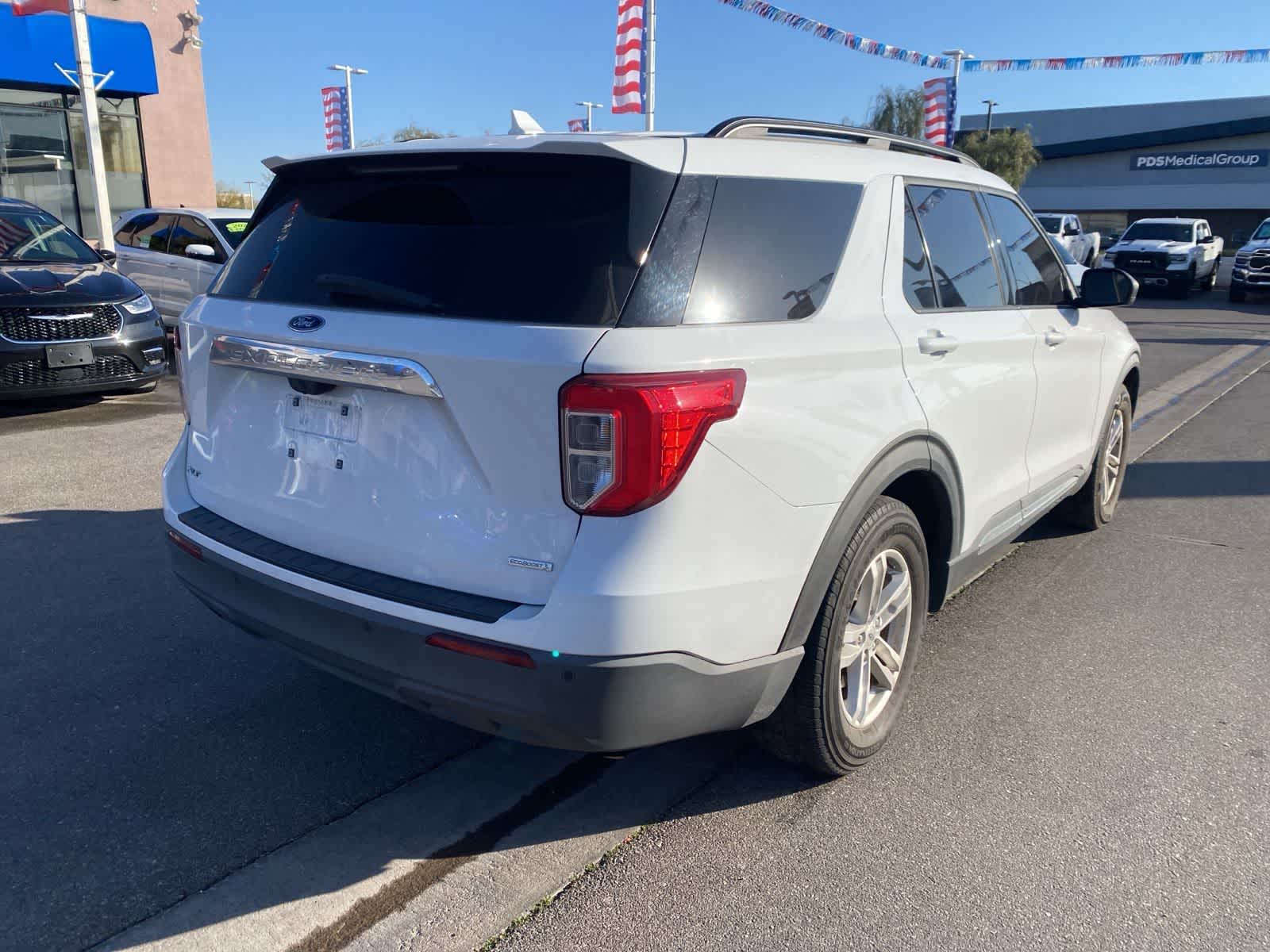 Thumbnail: 2020 Ford Explorer - 6