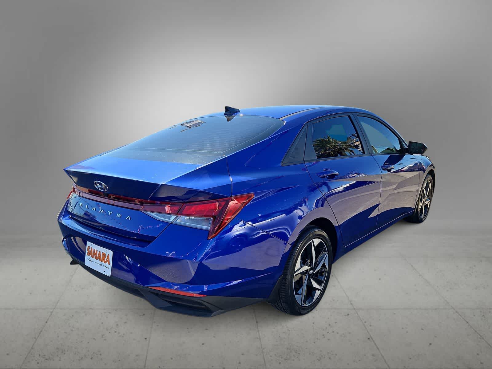 Thumbnail: 2023 Hyundai Elantra - 9