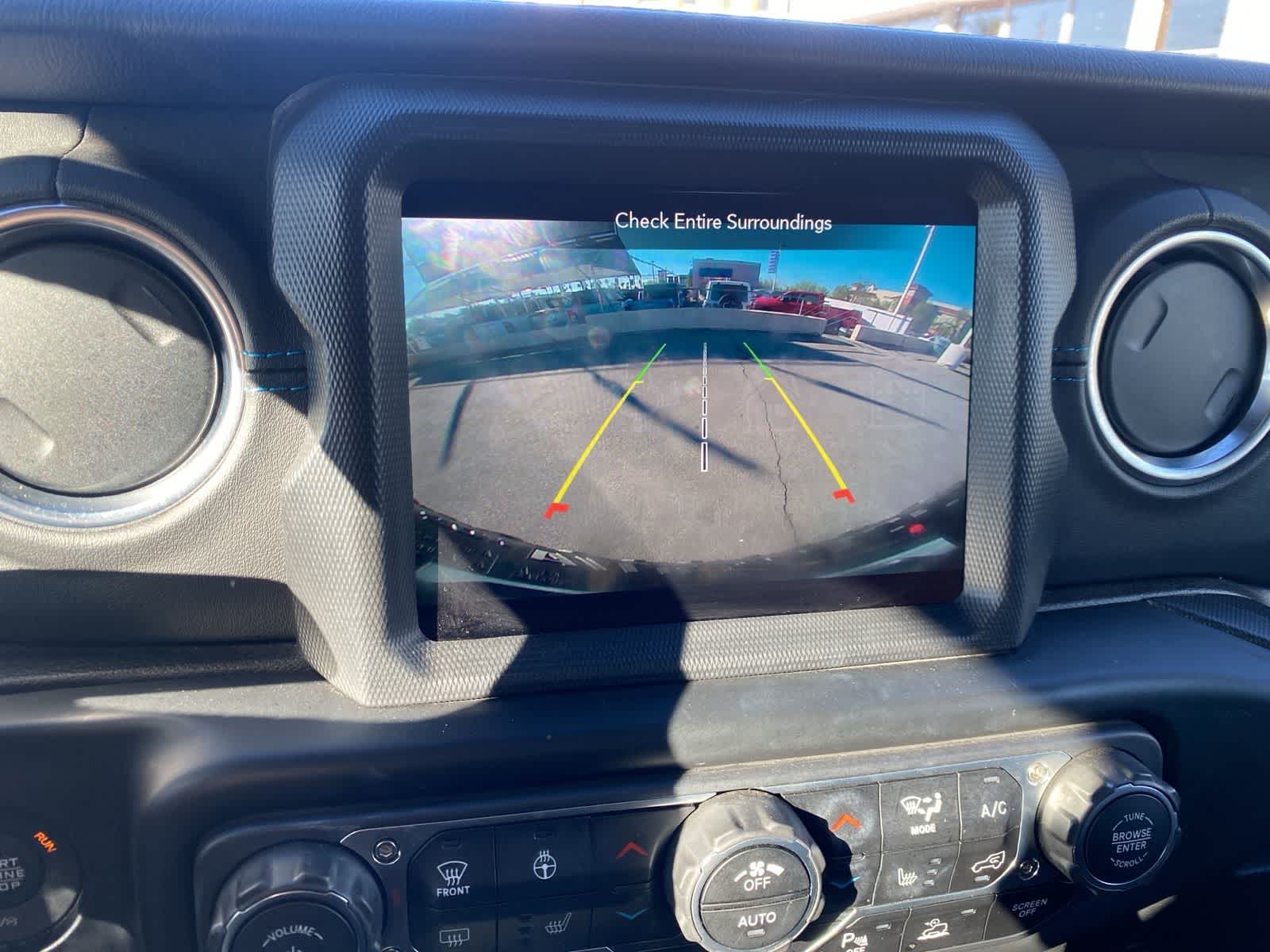 Thumbnail: 2023 Jeep Wrangler - 19