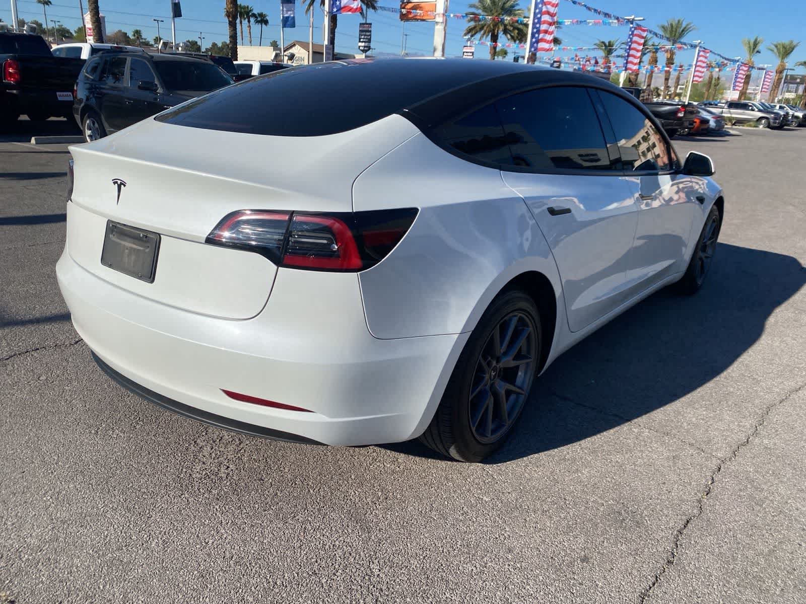 Thumbnail: 2023 Tesla Model 3 - 7