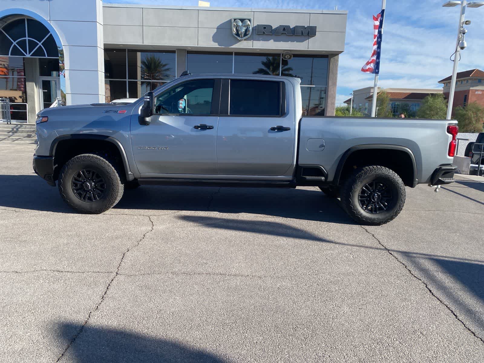 Thumbnail: 2024 Chevrolet Silverado 2500 - 9