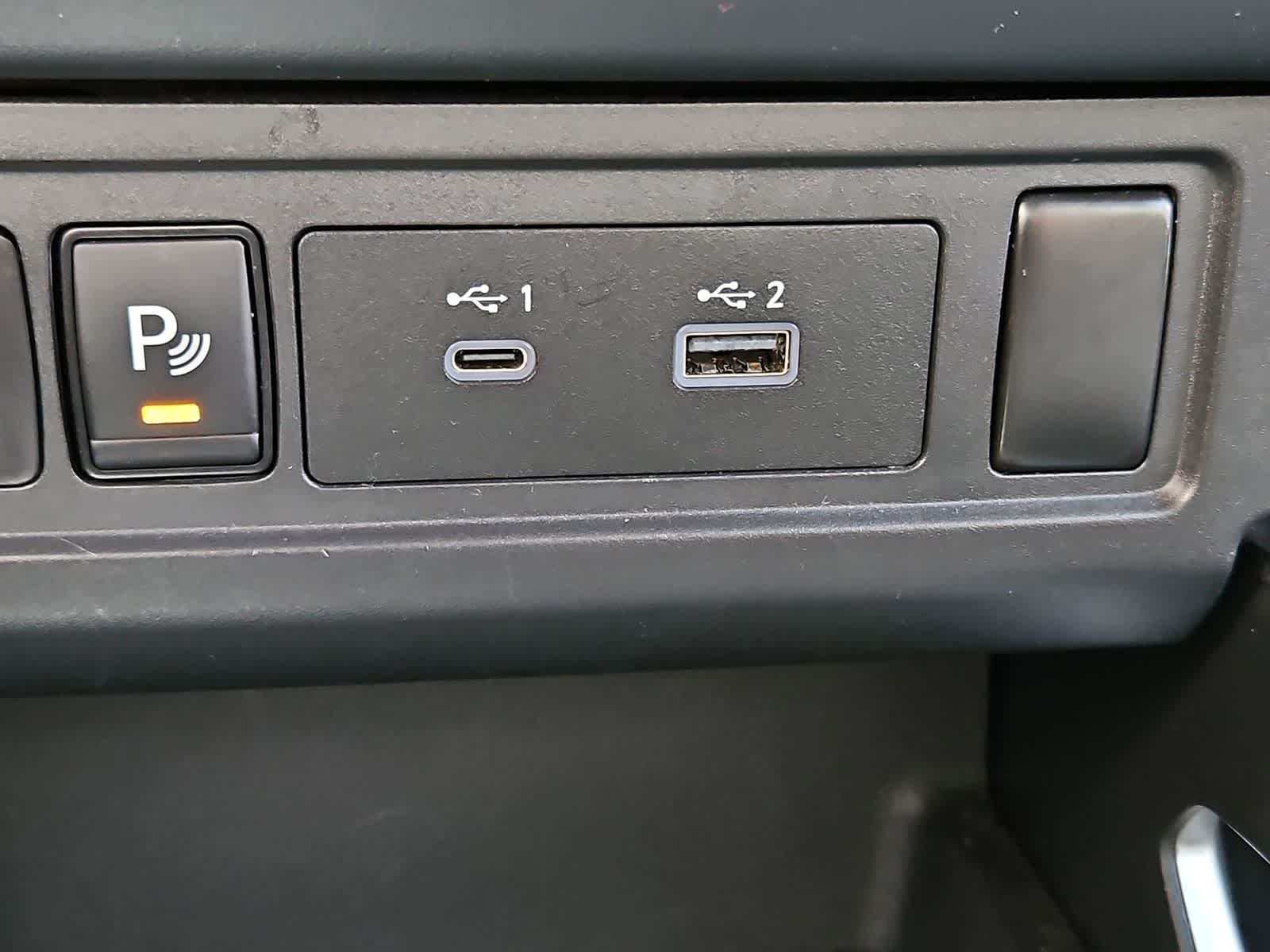 Thumbnail: 2022 Nissan Frontier - 29