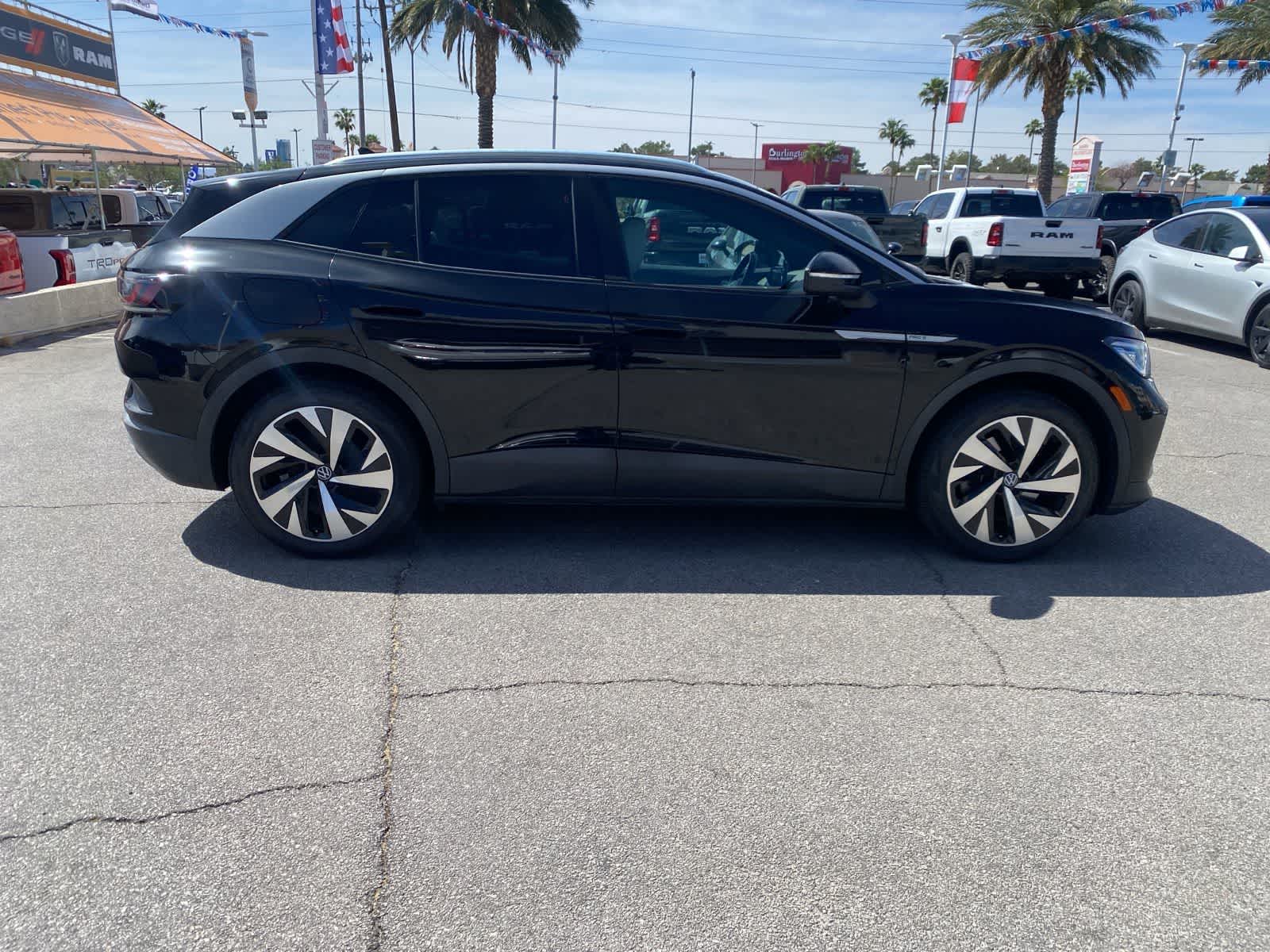 Thumbnail: 2022 Volkswagen ID.4 - 4