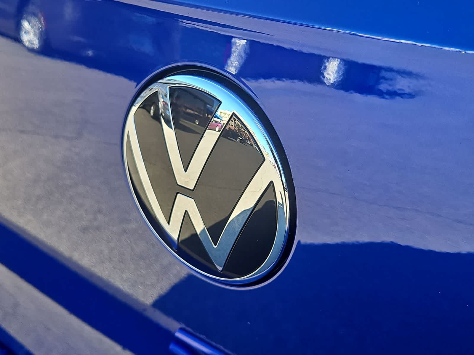 2023 Volkswagen Golf R 20th Anniversary Edition 11