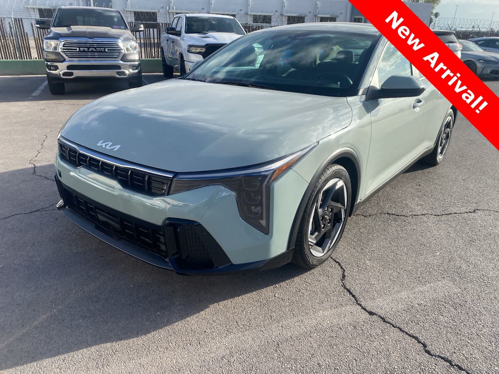Thumbnail: 2025 Kia K4 - 1
