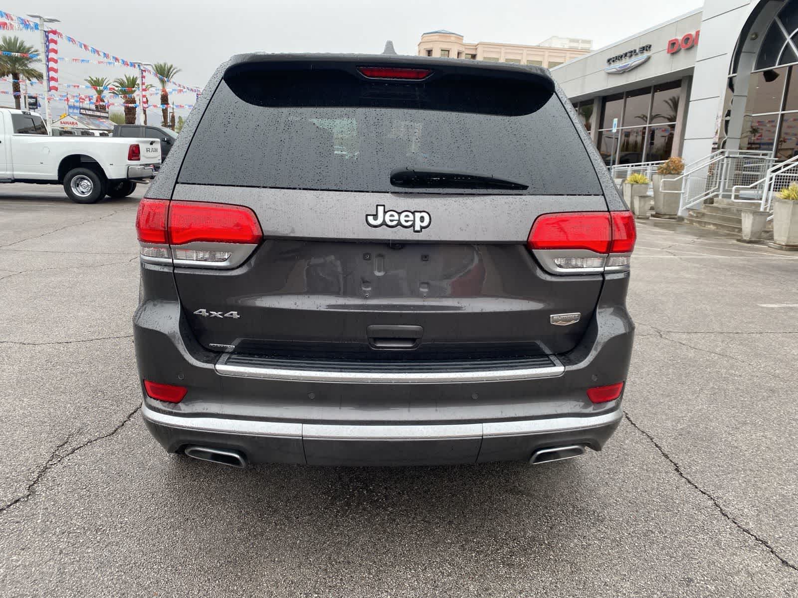 Thumbnail: 2020 Jeep Grand Cherokee - 6