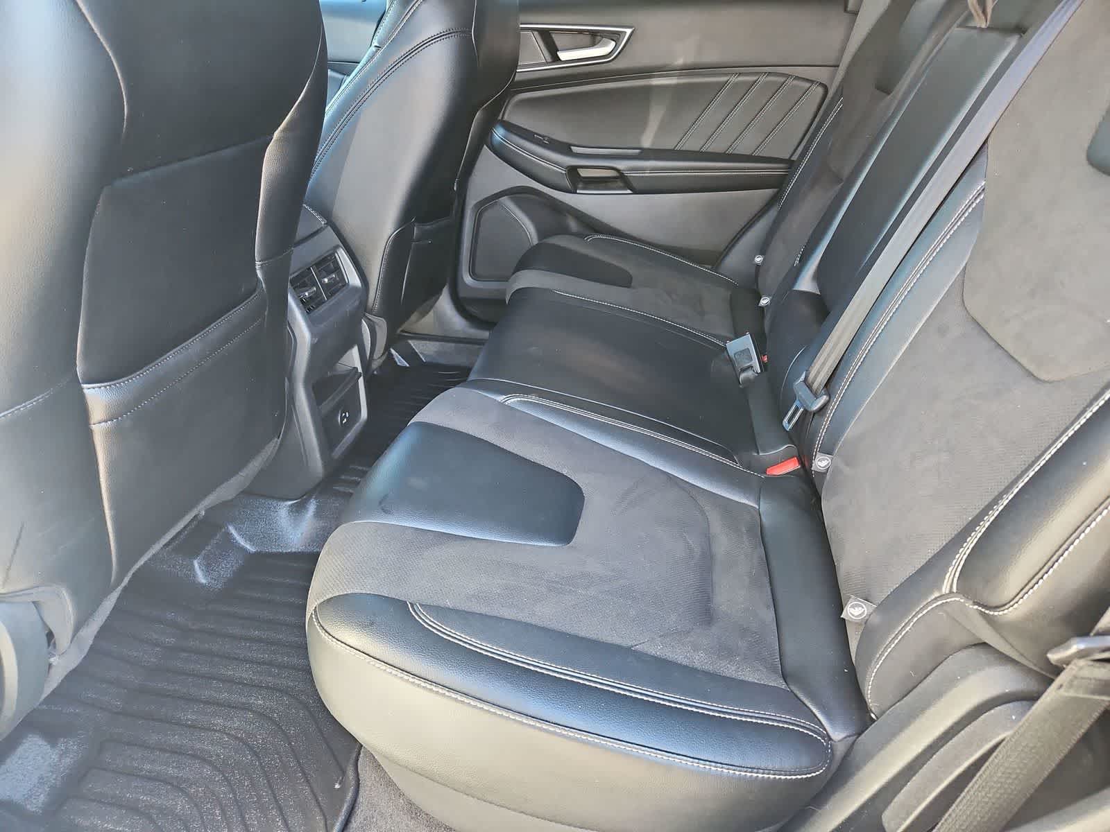 Thumbnail: 2021 Ford Edge - 20