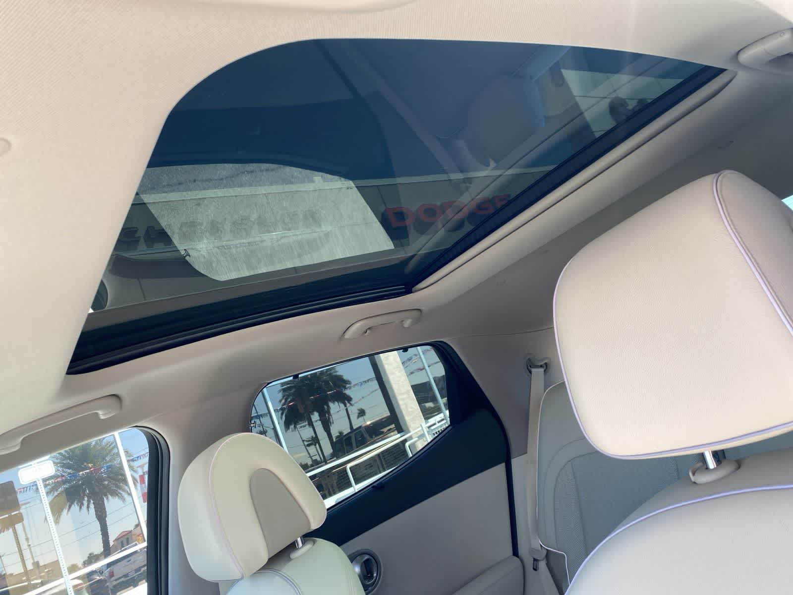 Thumbnail: 2023 Genesis GV60 - 12