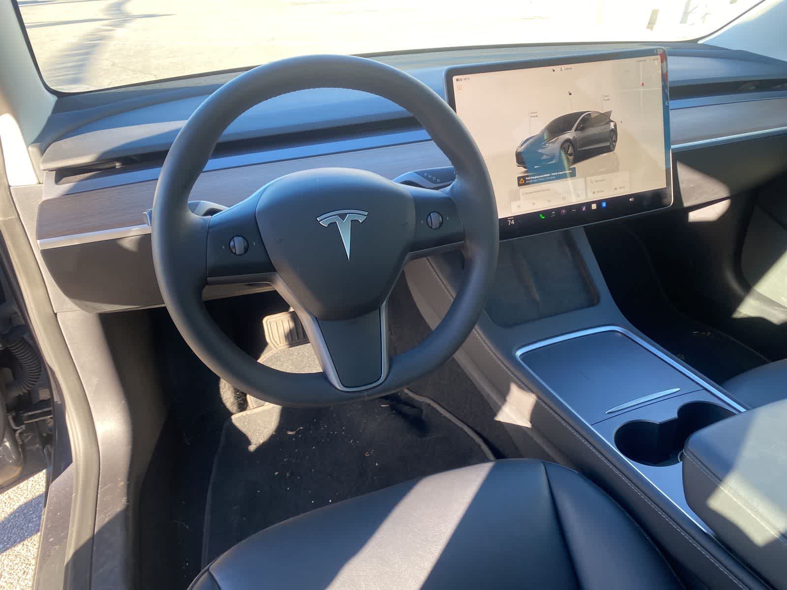 Thumbnail: 2022 Tesla Model 3 - 10