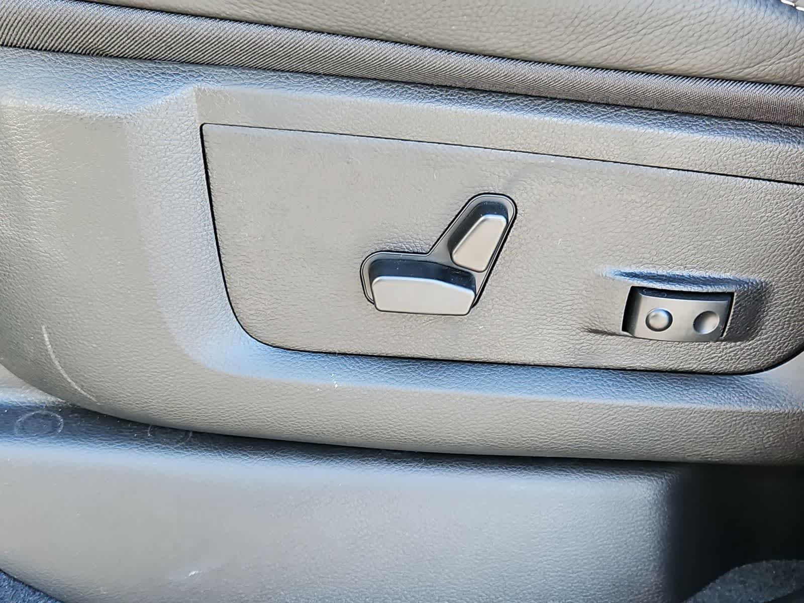 Thumbnail: 2026 RAM 2500 - 18