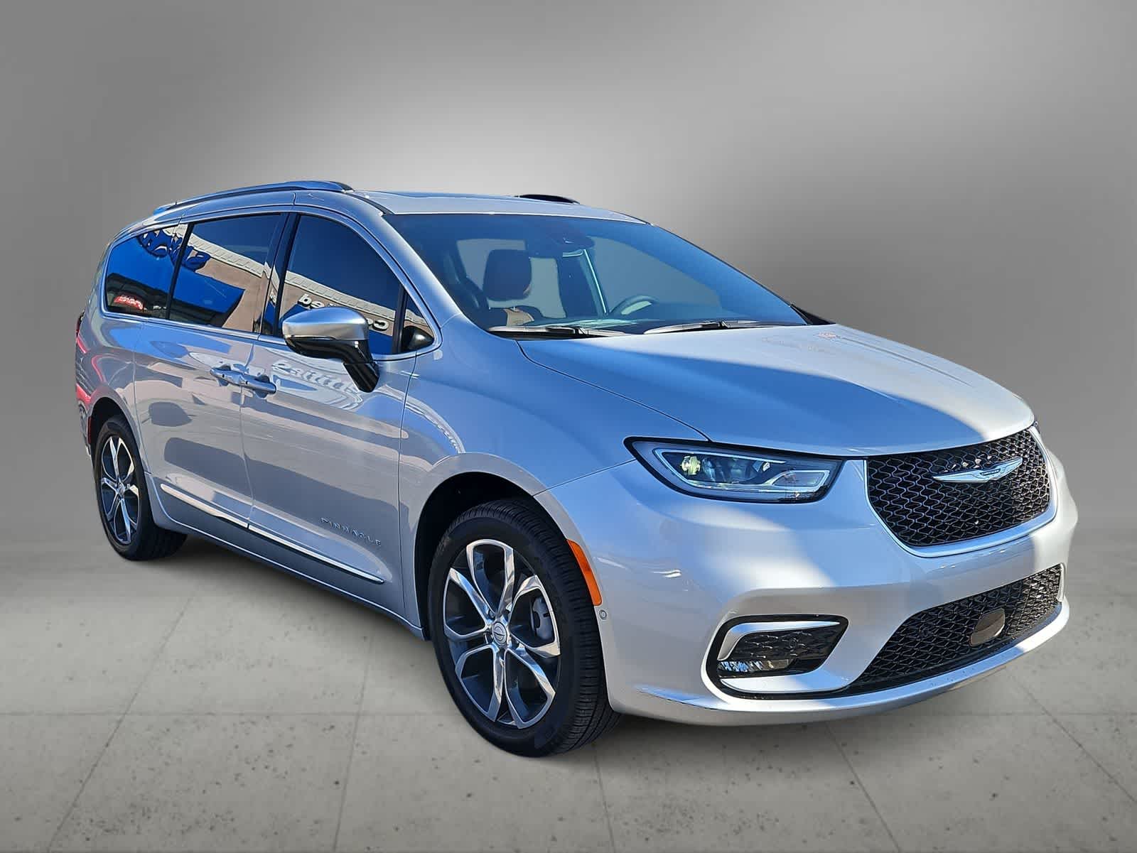 Thumbnail: 2026 Chrysler Pacifica - 2