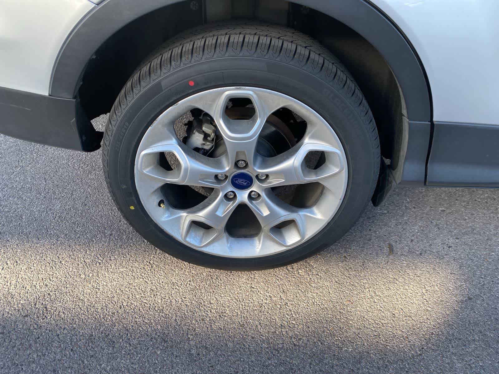 Thumbnail: 2015 Ford Escape - 5