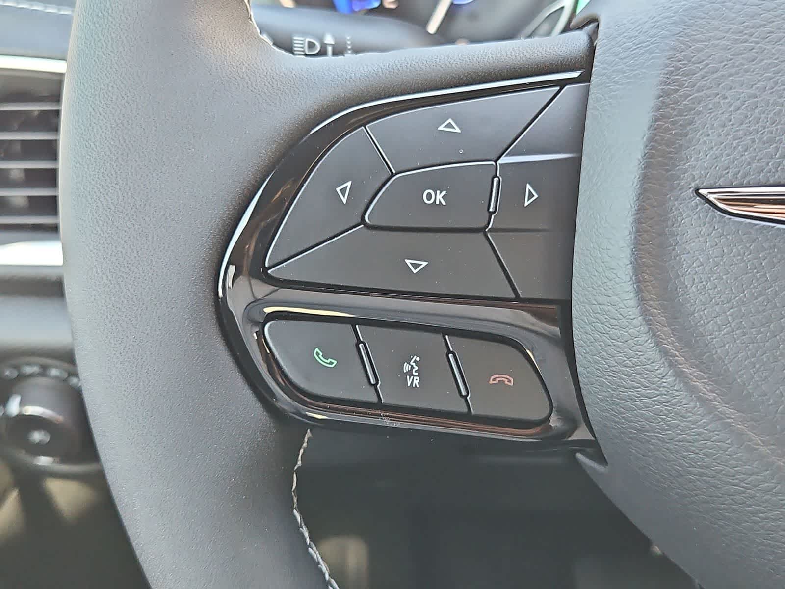 Thumbnail: 2026 Chrysler Pacifica - 23