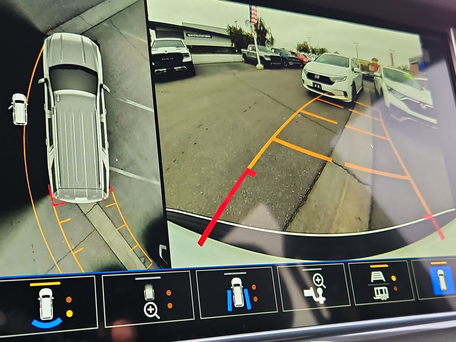 Thumbnail: 2023 GMC Yukon - 29