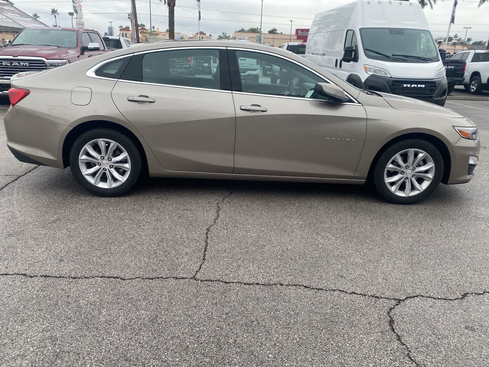 Thumbnail: 2024 Chevrolet Malibu - 4