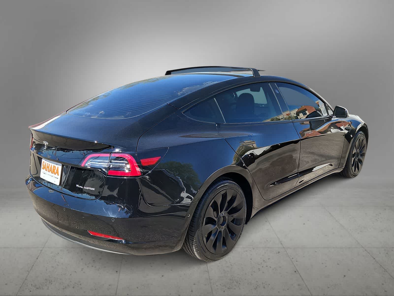 Thumbnail: 2022 Tesla Model 3 - 9