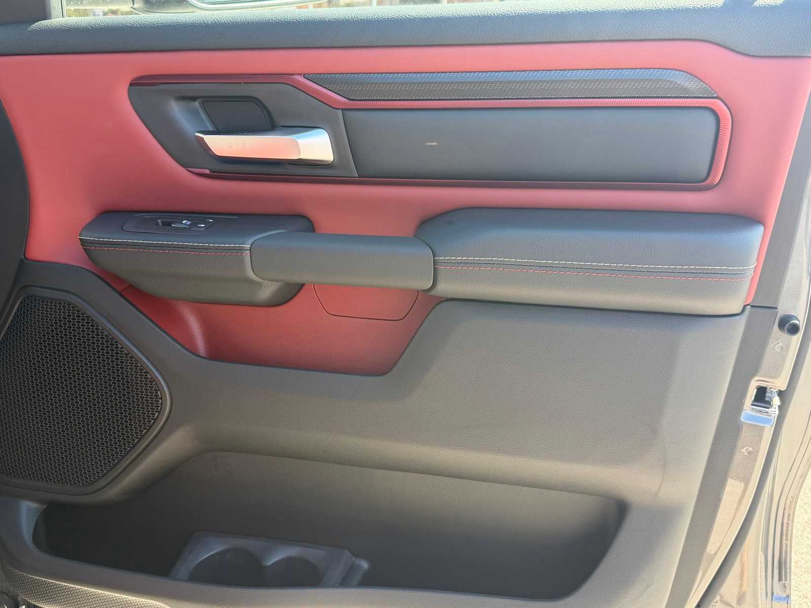 Thumbnail: 2026 RAM 1500 - 17