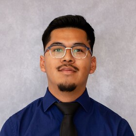 Staff member Manny Juarez from ID_07bbbc83ebb8