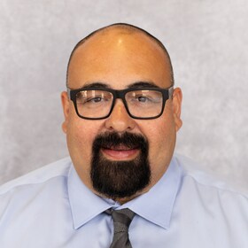 Staff member Edward "The Big Show" Aguirre   from ID_07bbbc83ebb8