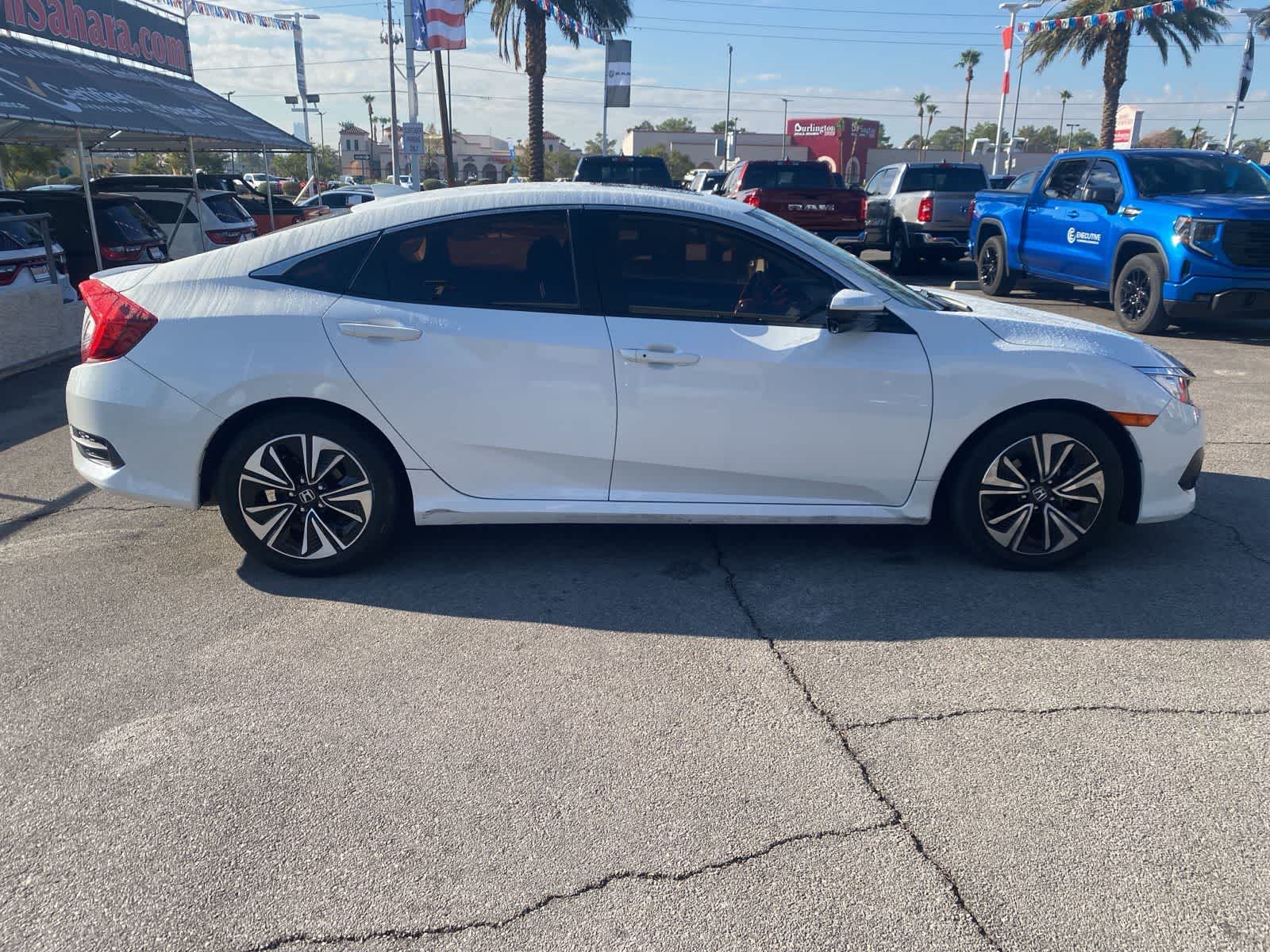 2018 Honda Civic EX-T photo 4
