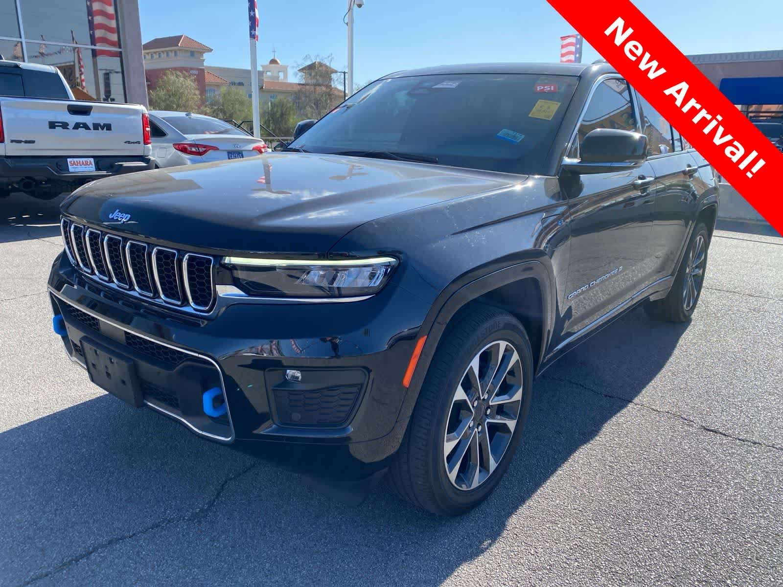 2023 Jeep Grand Cherokee Overland 4xe 4x4's photo