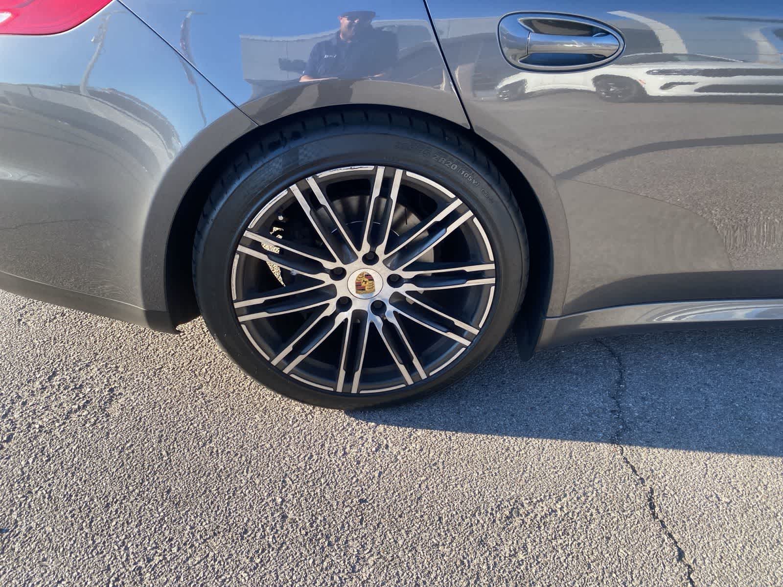 Thumbnail: 2016 Porsche Panamera - 6