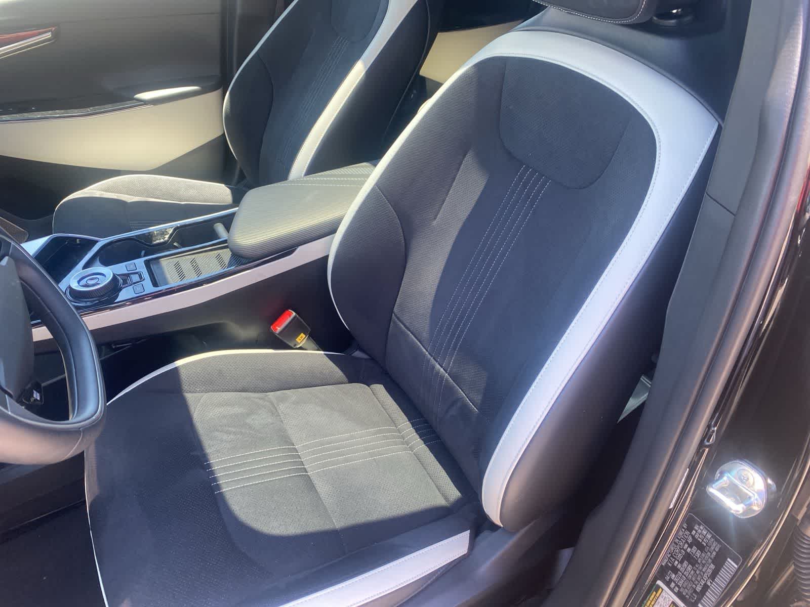 Thumbnail: 2023 Kia EV6 - 11