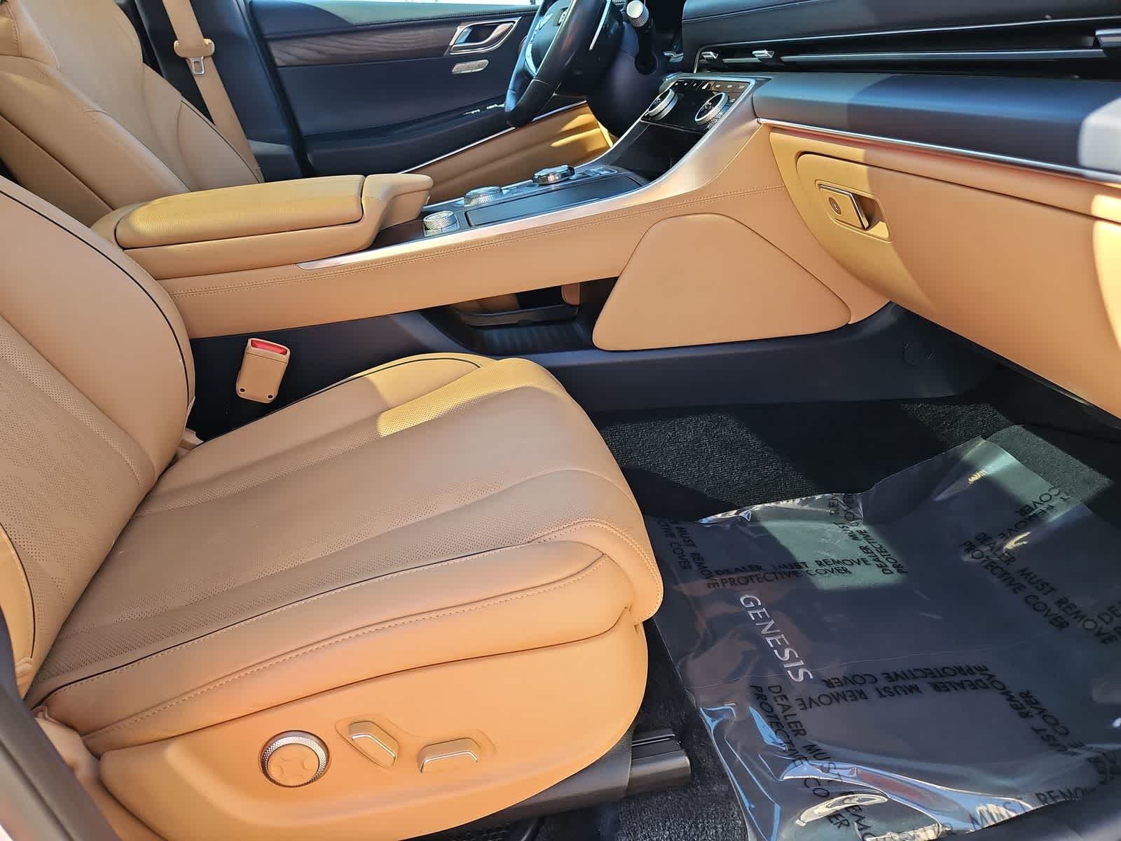 Thumbnail: 2023 Genesis GV80 - 22