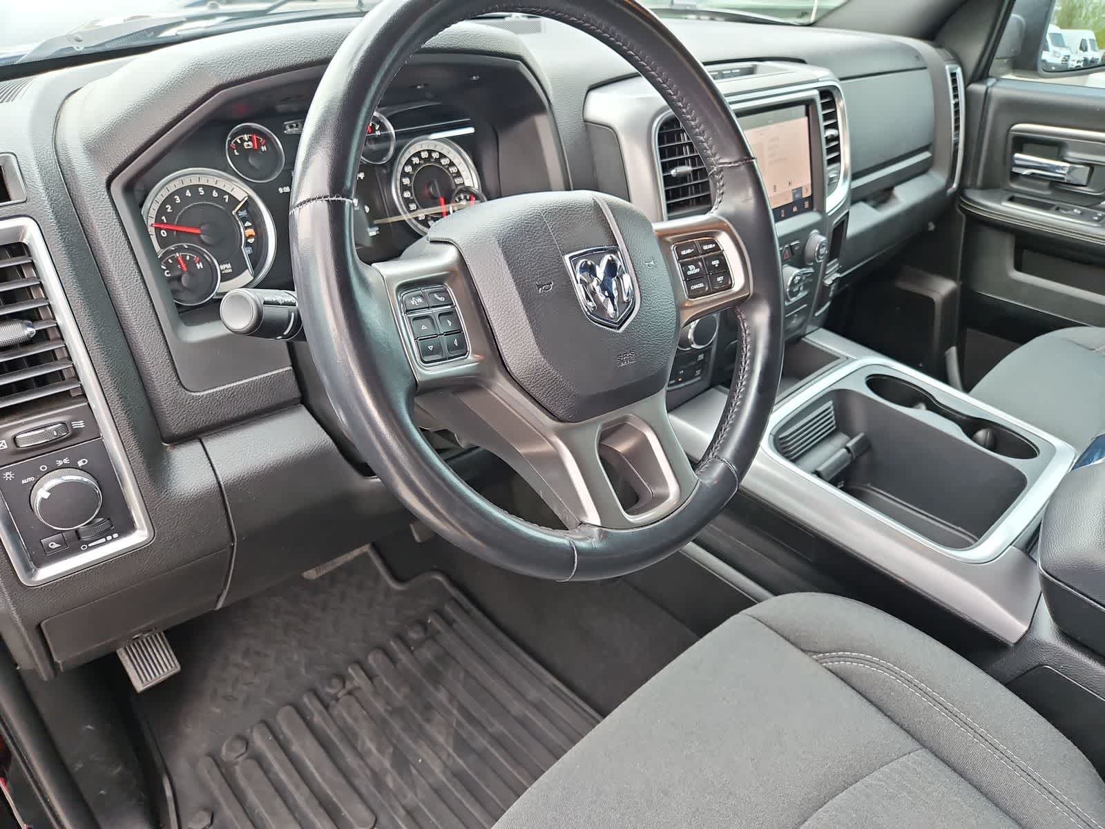 Thumbnail: 2024 RAM 1500 Classic - 11