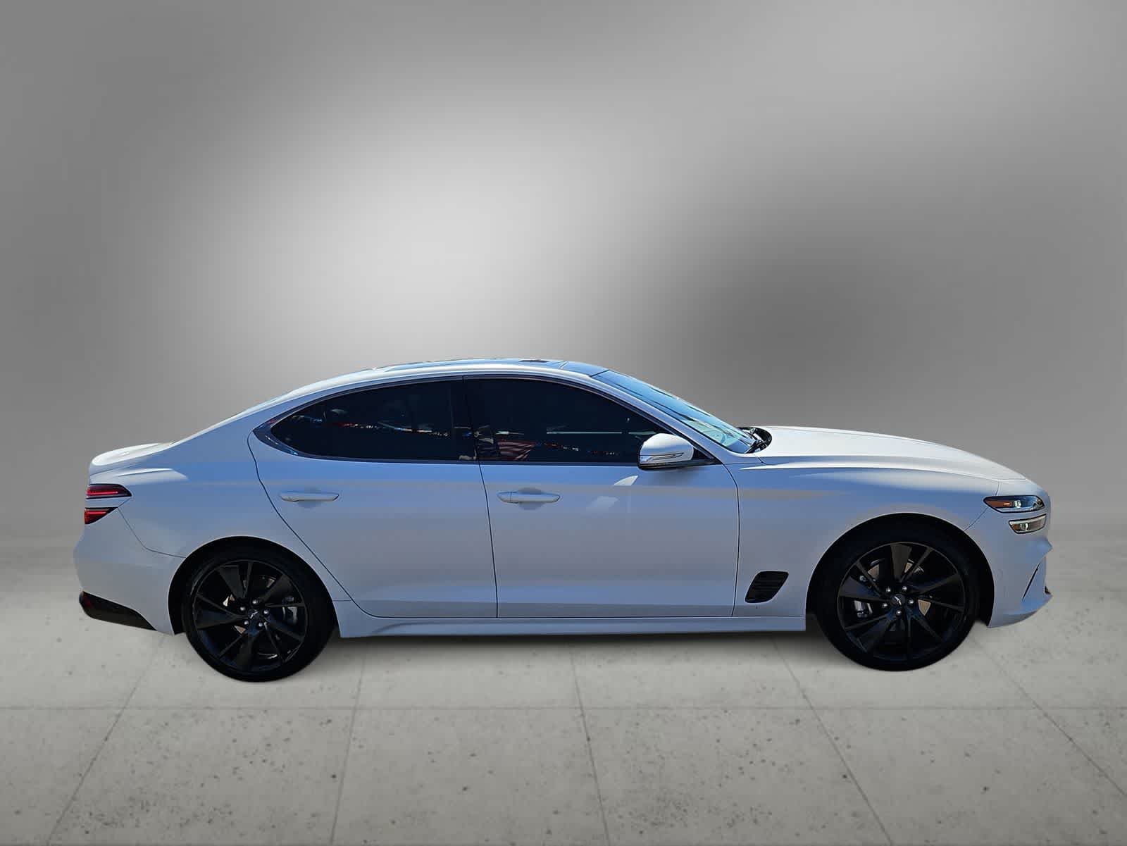 Thumbnail: 2023 Genesis G70 - 10