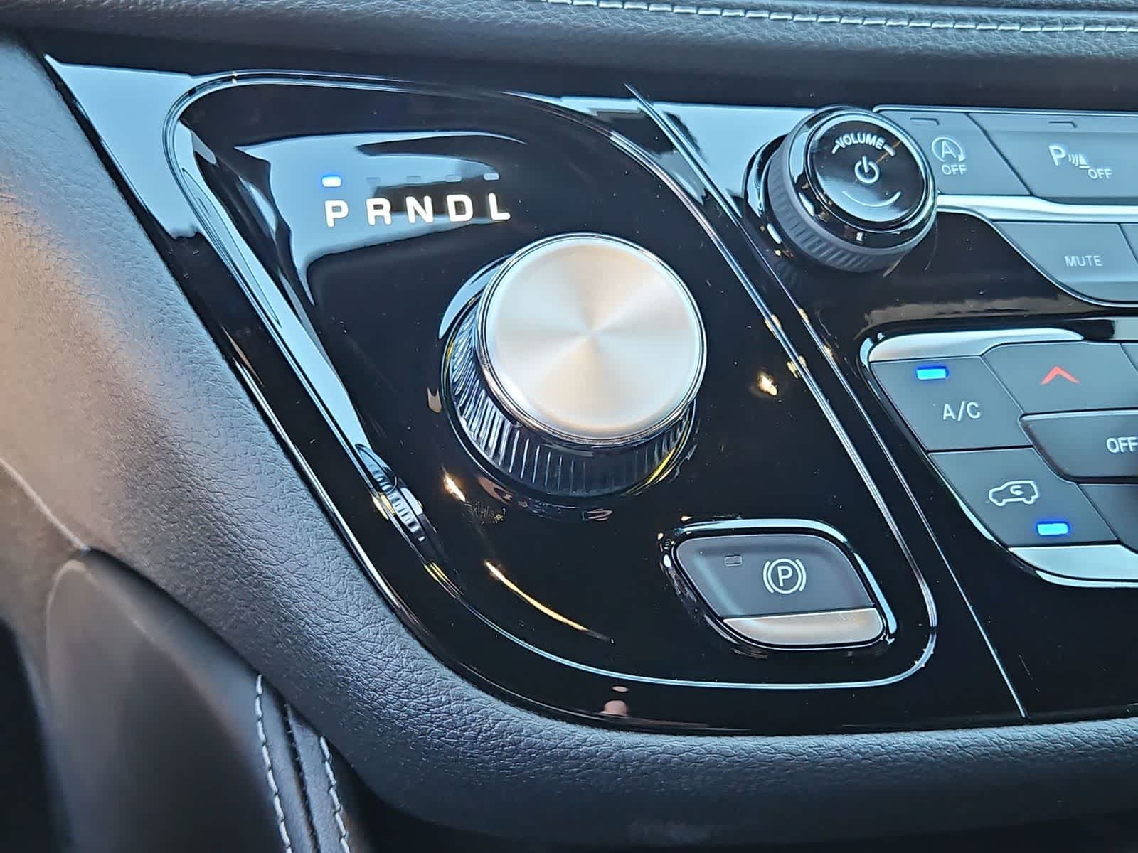 Thumbnail: 2026 Chrysler Pacifica - 31