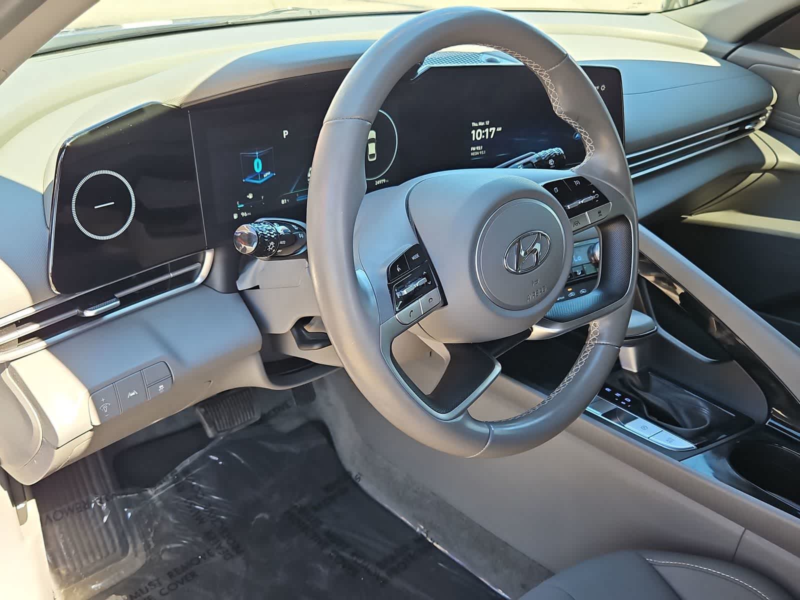 Thumbnail: 2023 Hyundai Elantra - 11