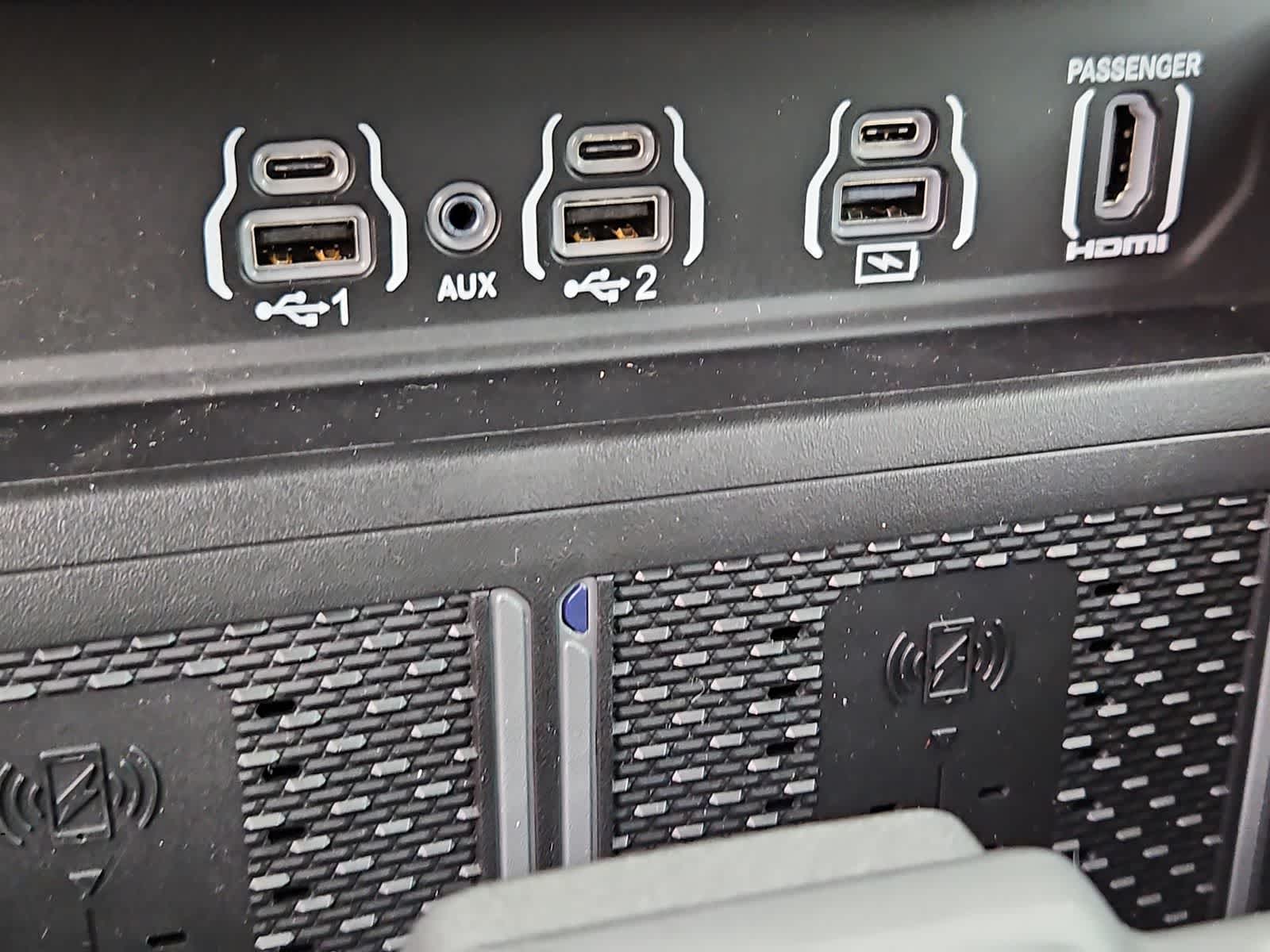 Thumbnail: 2026 RAM 1500 - 32