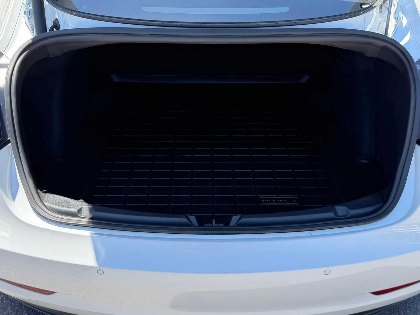 Thumbnail: 2021 Tesla Model 3 - 31