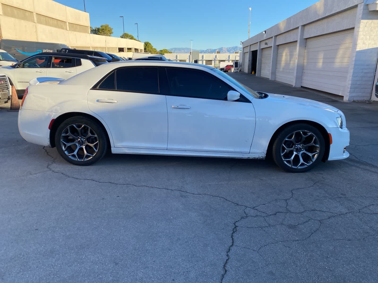 Thumbnail: 2018 Chrysler 300 - 4