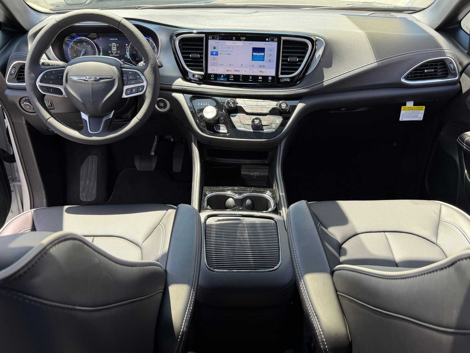 Thumbnail: 2026 Chrysler Pacifica - 24