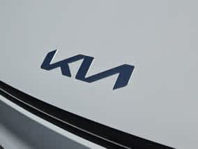 Thumbnail: 2024 Kia EV9 - 16