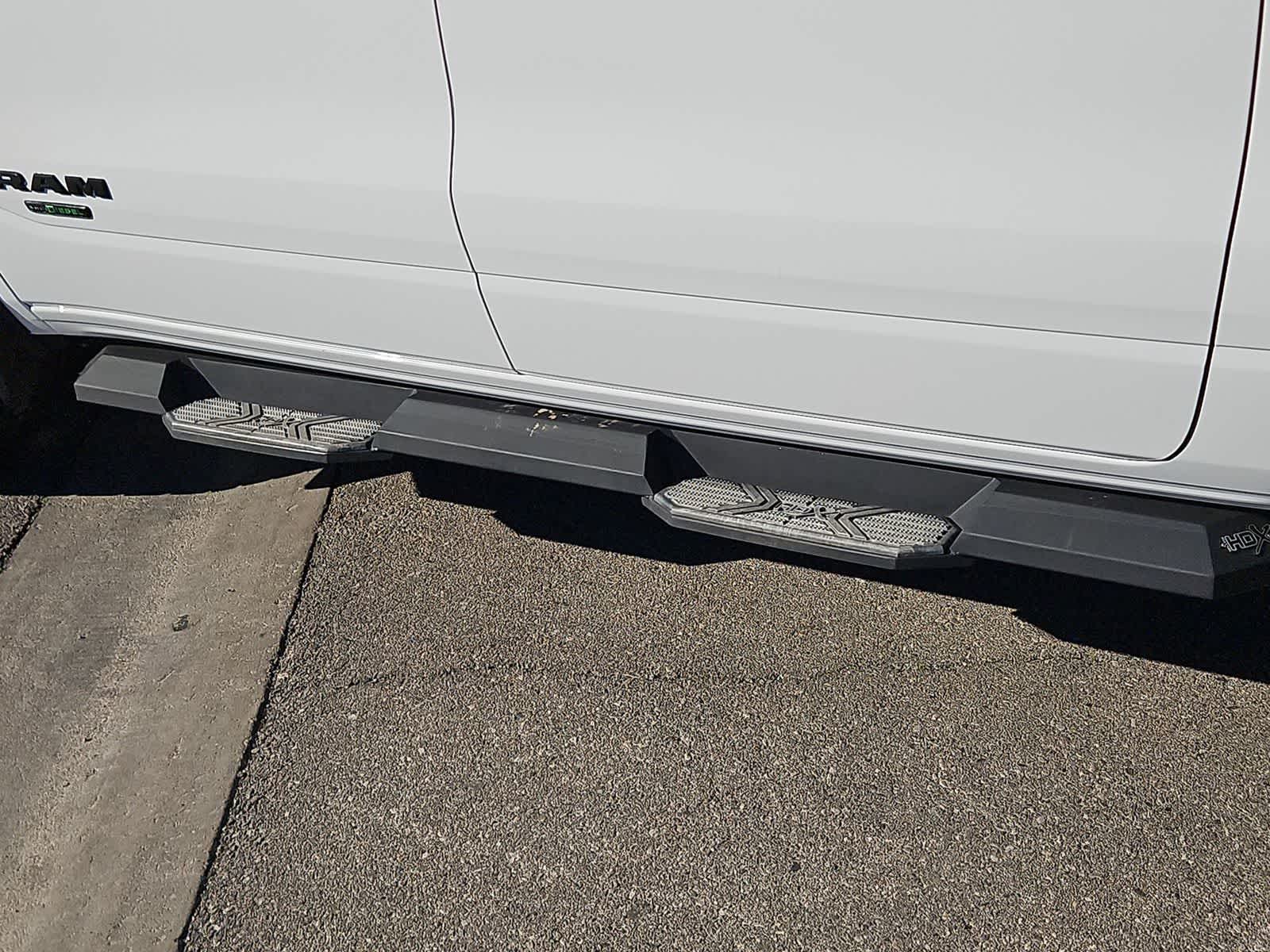 Thumbnail: 2022 RAM 1500 - 40