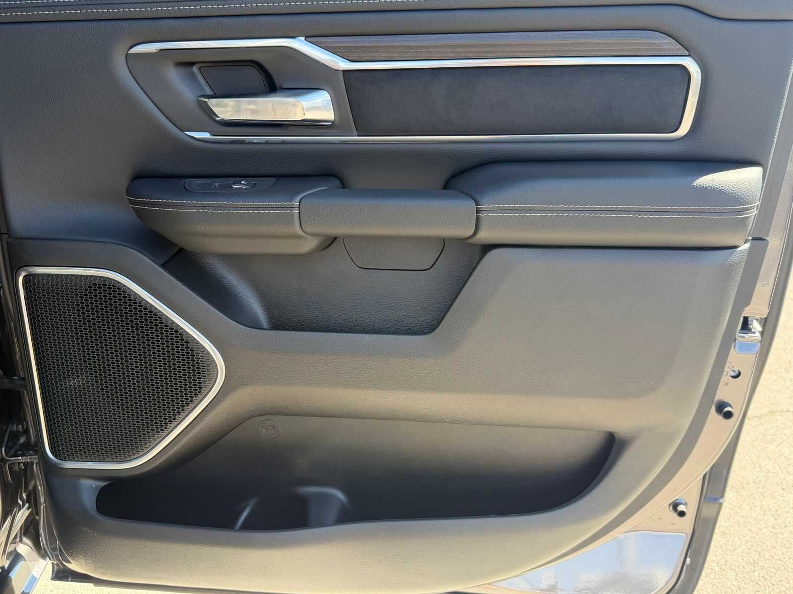 Thumbnail: 2026 RAM 1500 - 16