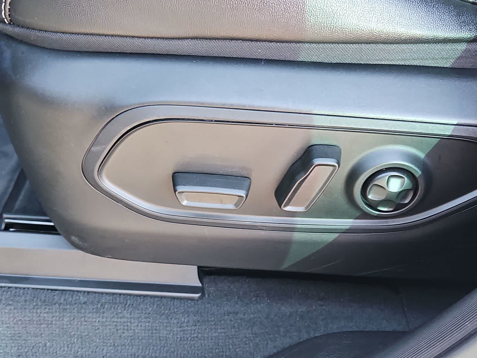 Thumbnail: 2022 Jeep Grand Cherokee - 18