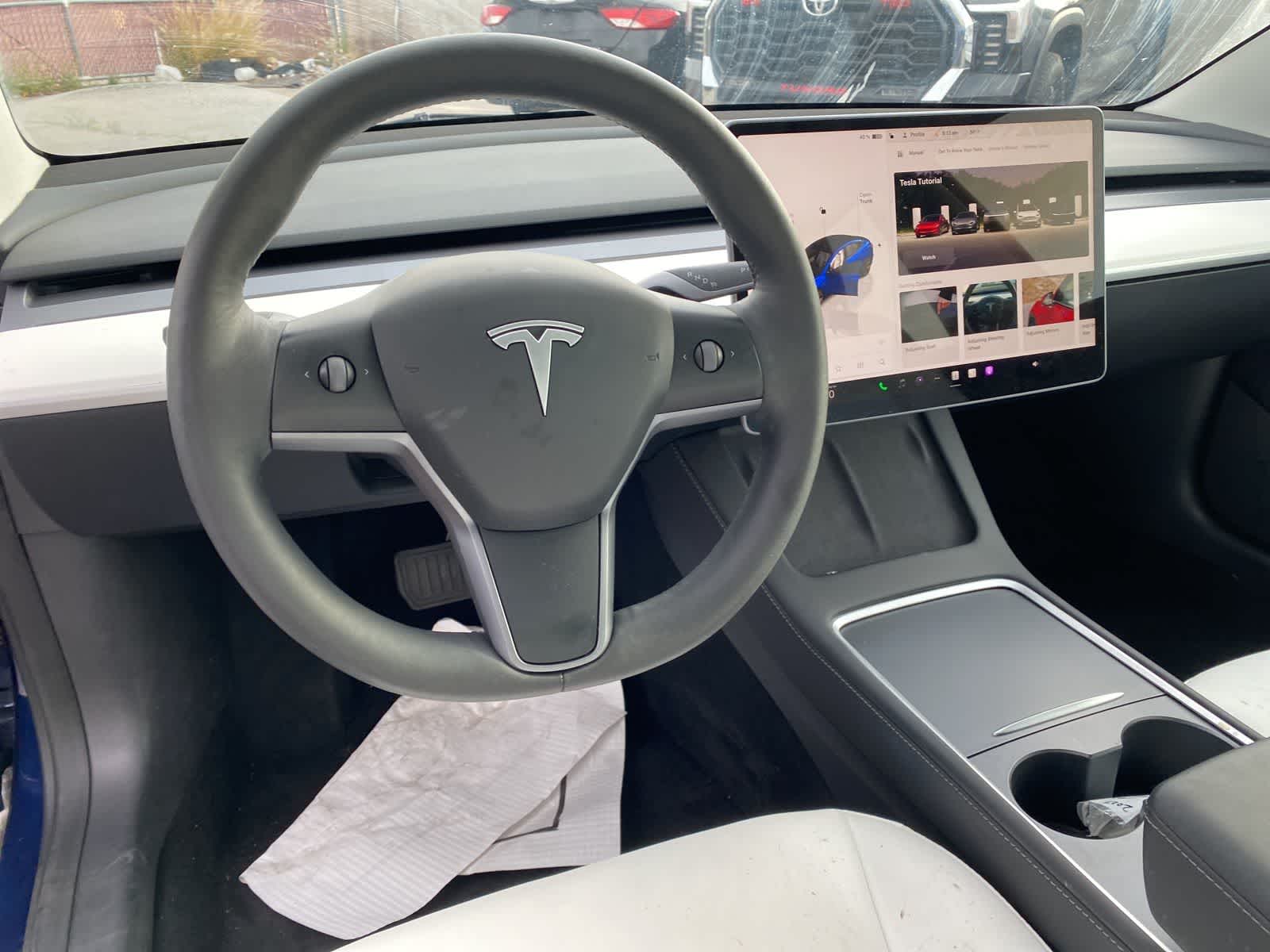 Thumbnail: 2023 Tesla Model 3 - 10