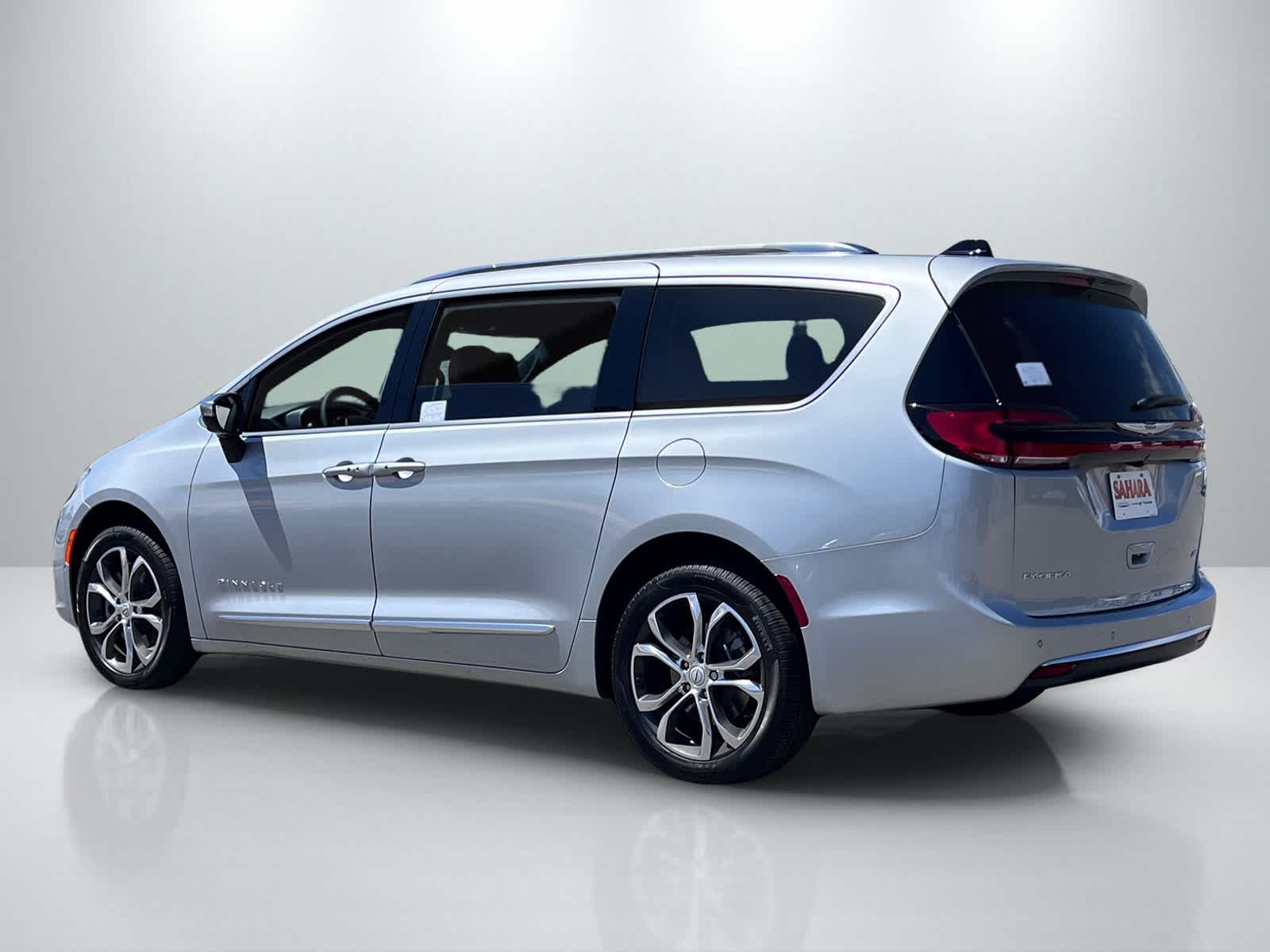 Thumbnail: 2026 Chrysler Pacifica - 4