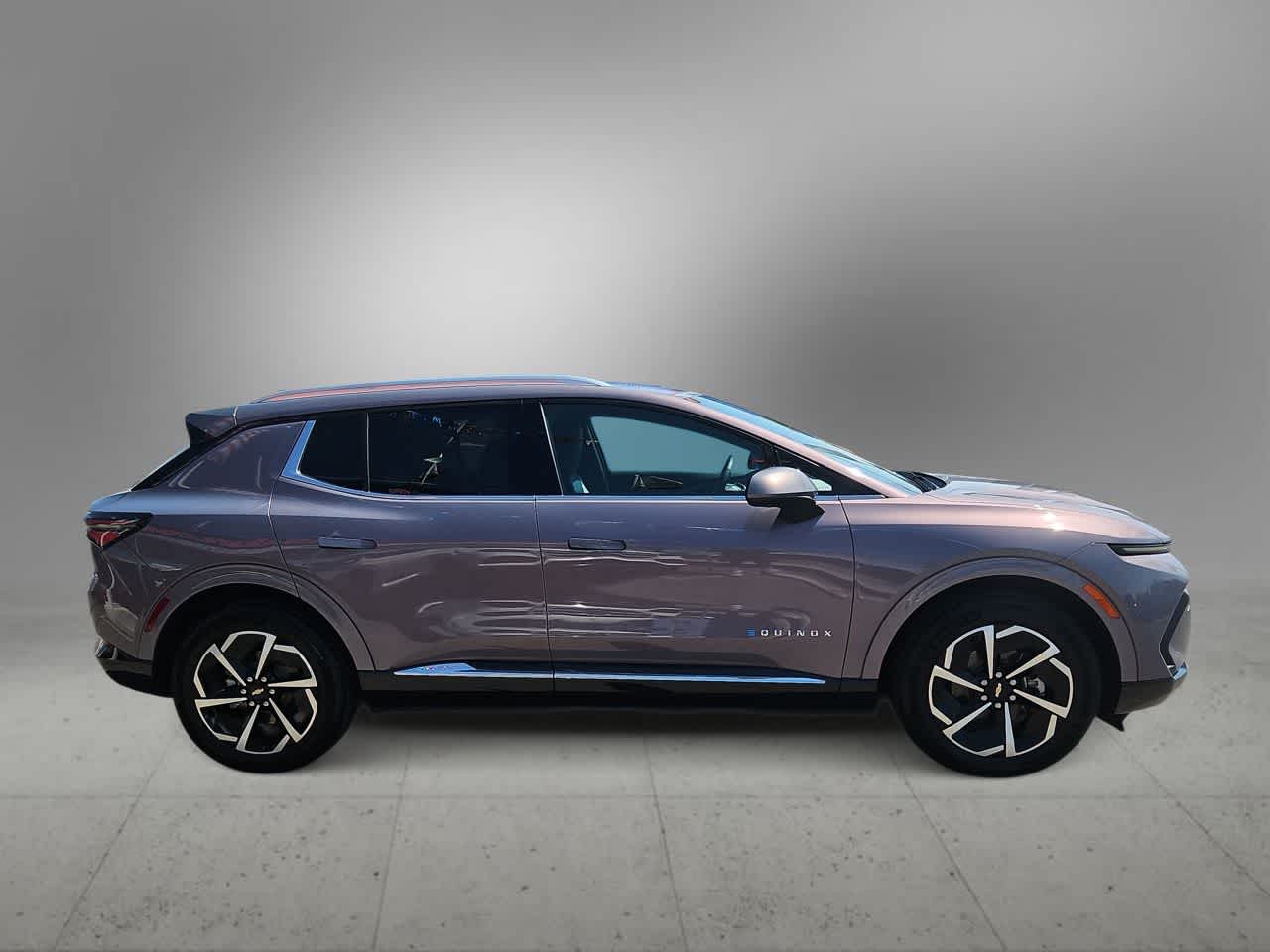 Thumbnail: 2024 Chevrolet Equinox - 10