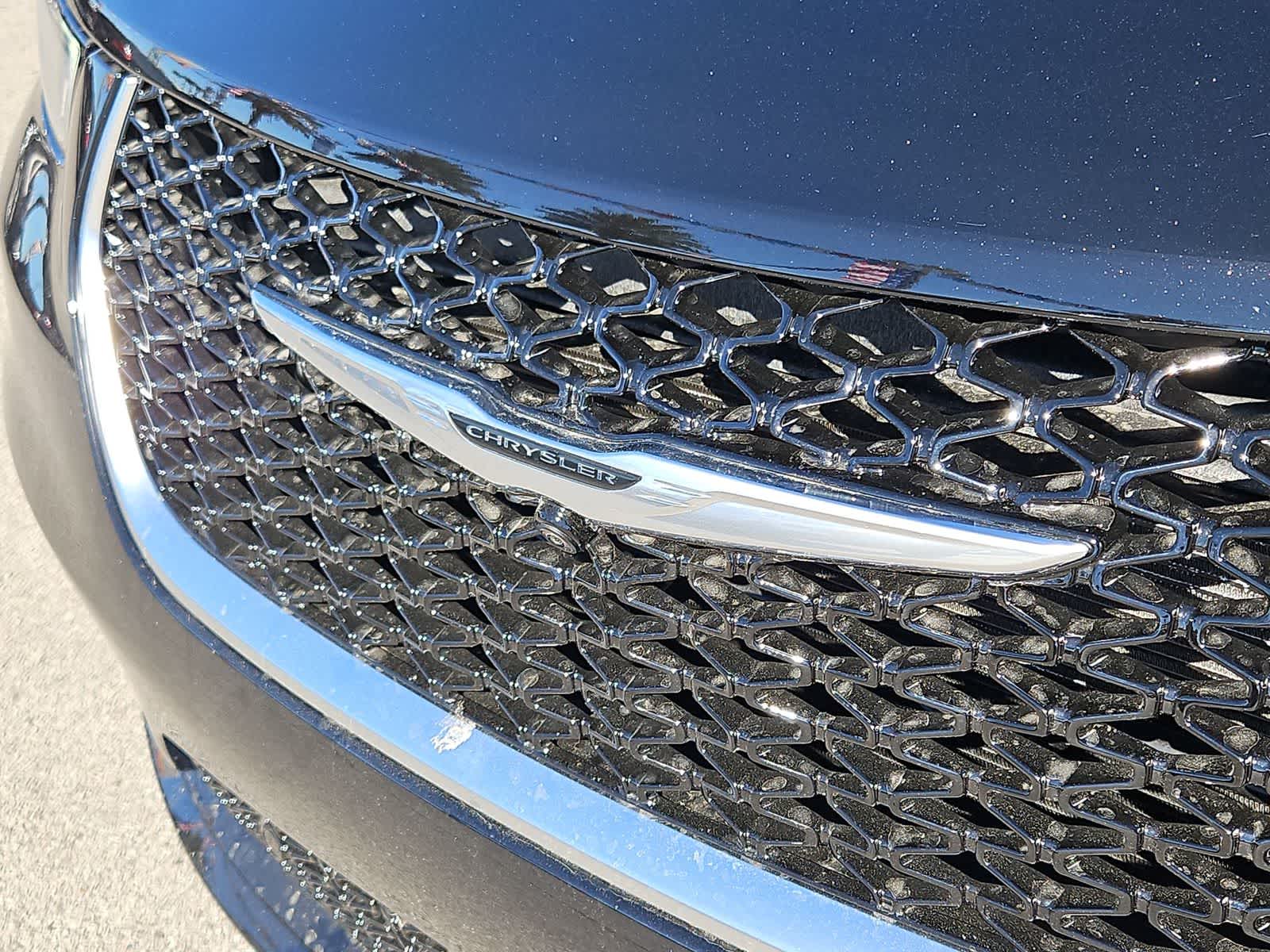 Thumbnail: 2026 Chrysler Pacifica - 11