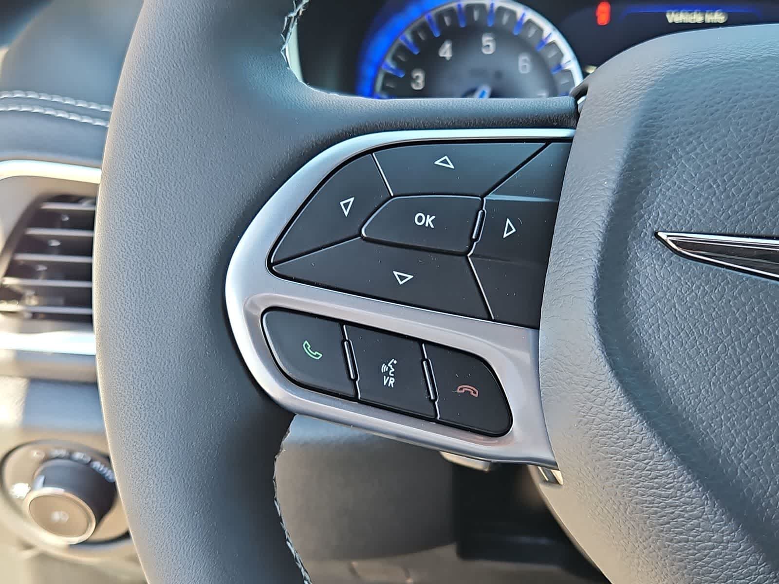 Thumbnail: 2026 Chrysler Pacifica - 23