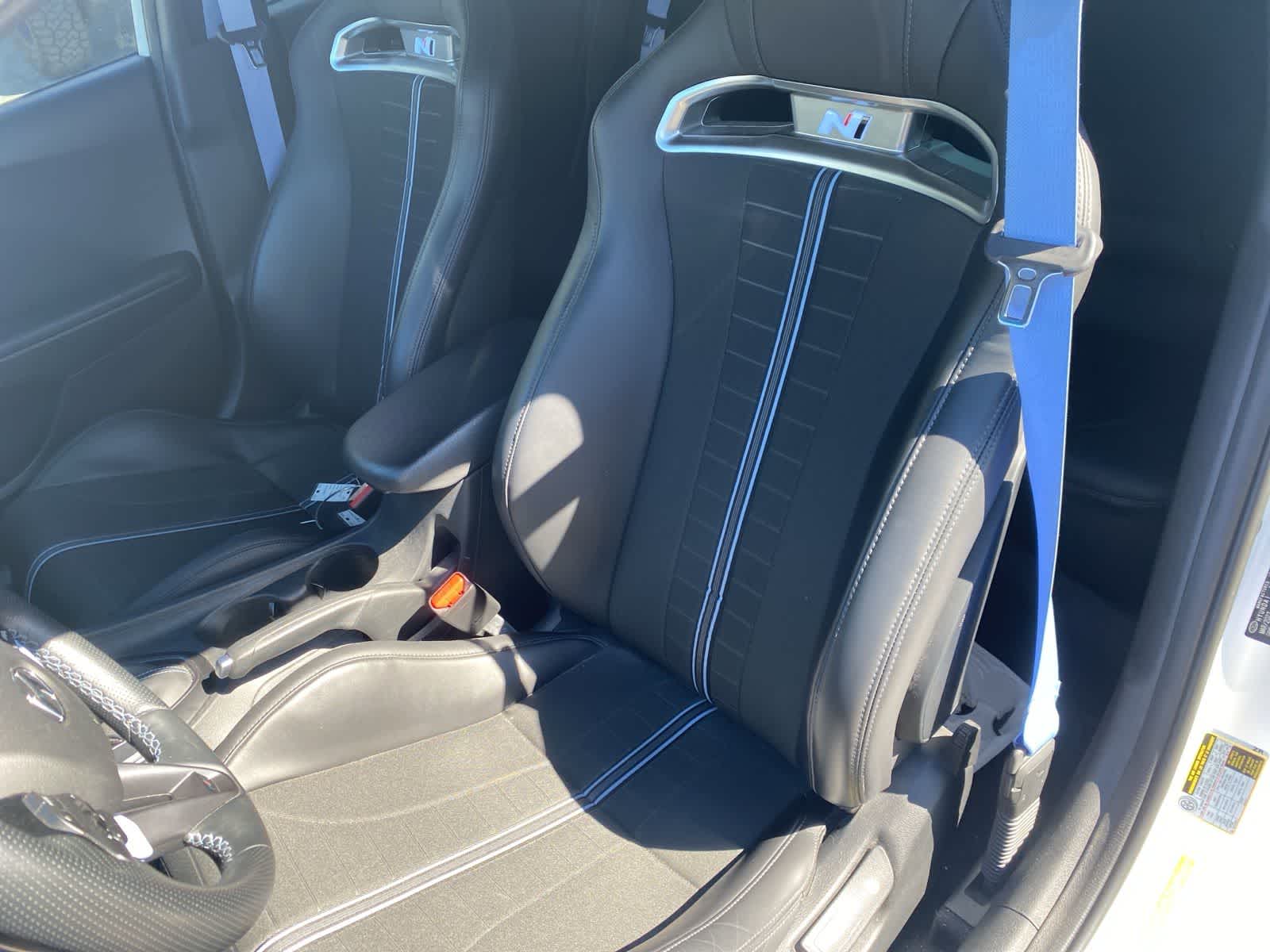 Thumbnail: 2022 Hyundai Veloster - 11