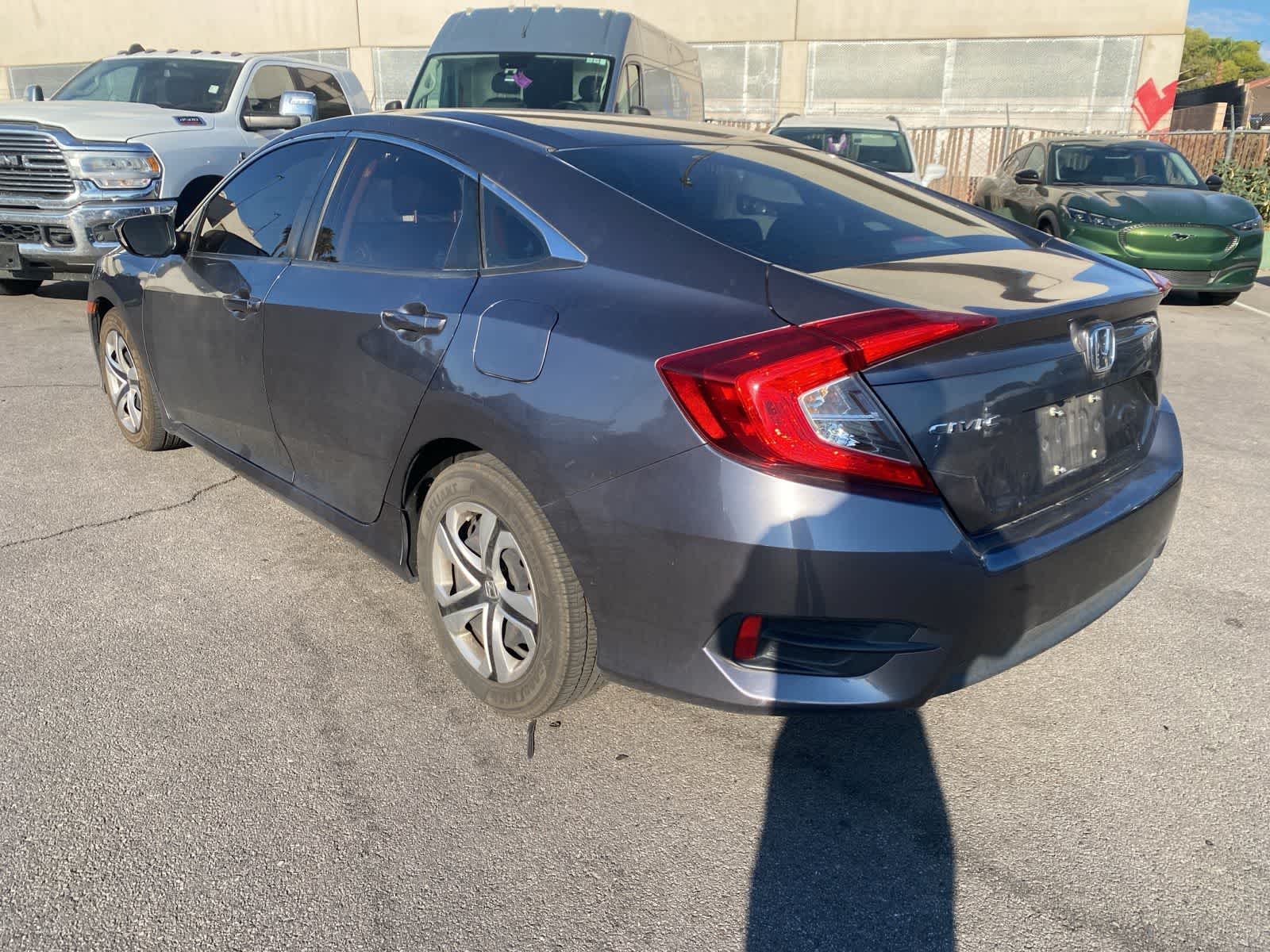Thumbnail: 2017 Honda Civic - 8