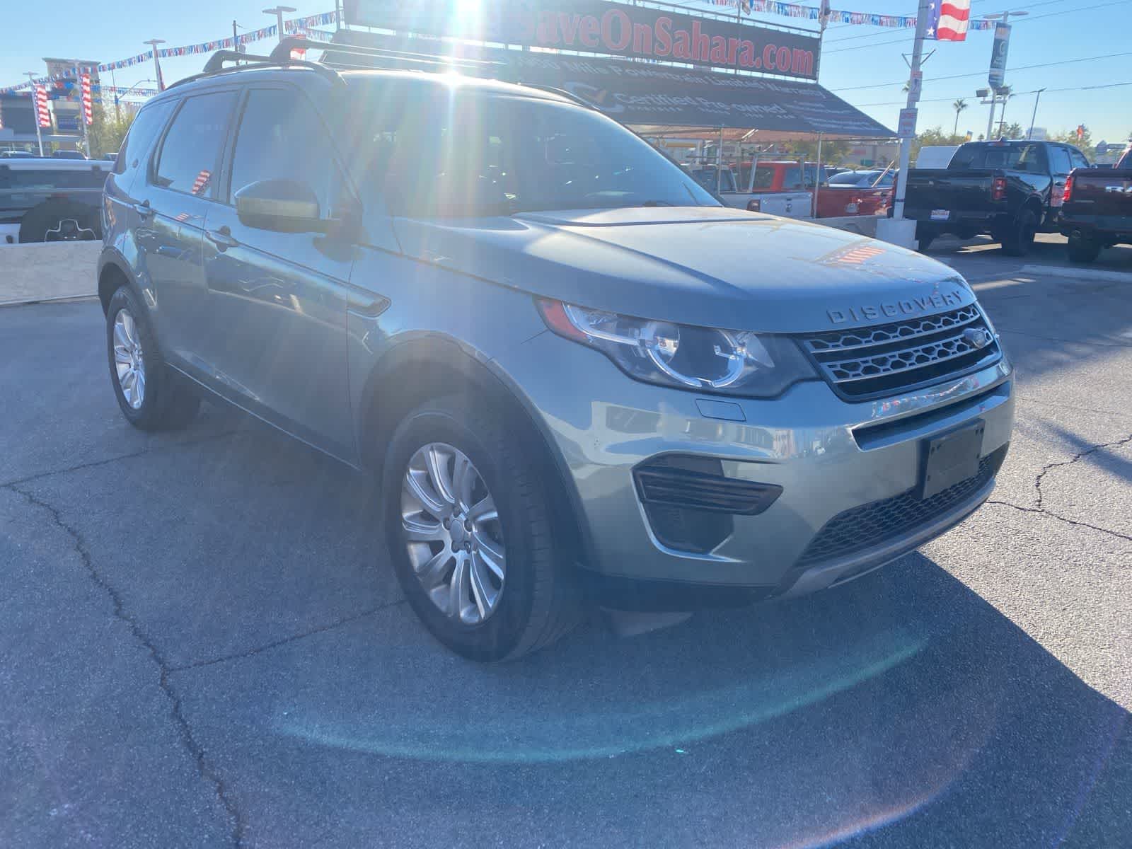 Thumbnail: 2016 Land Rover Discovery Sport - 3